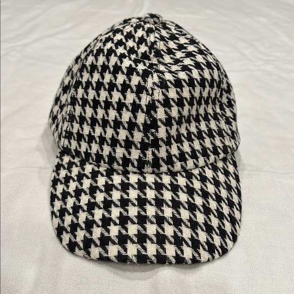 Black & White Houndstooth Cap 🖤hat - Picture 2 of 5